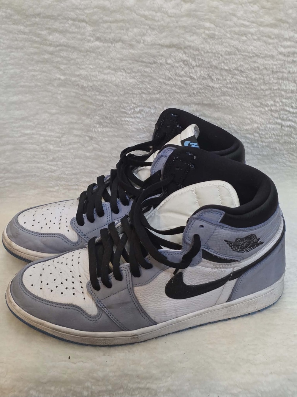 Nike Air Jordan 1 Retro High OG University Blue sneakers